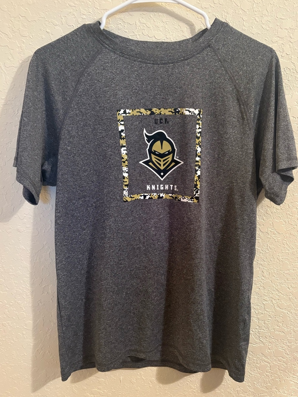 Rivalry Threads Gray Short-Sleeve UCF Knights Logo Tee